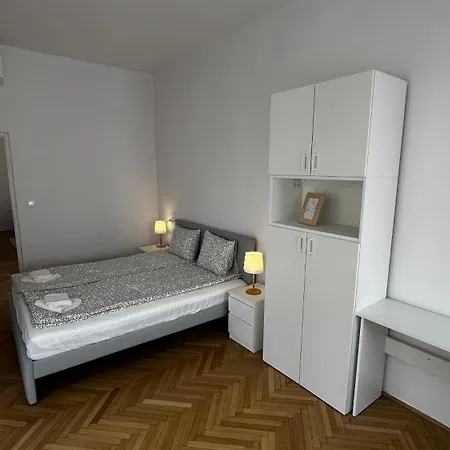 Riverside בודפשט