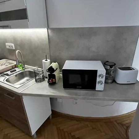 Riverside Apartment *